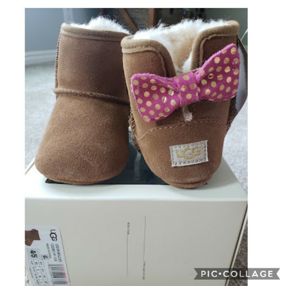 UGG Other - Nib! Ugg infant jesse bow metallic dot boots 4/5